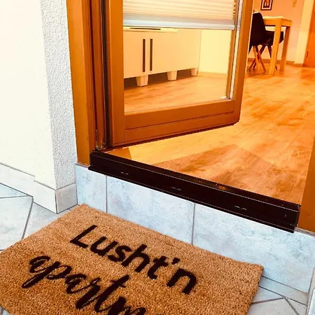 Lusht'n Apartma * Zirovnica