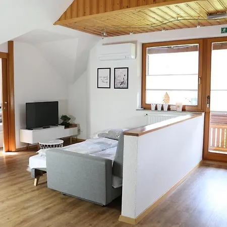 Apartman Lusht'n Apartma