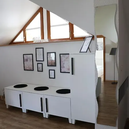 Lusht'n Apartma Lägenhet *