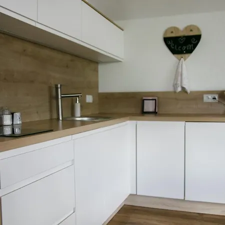 Lusht'n Apartma
