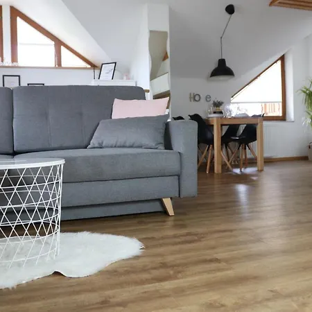 Lusht'n Apartma Apartment *