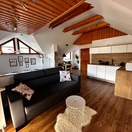 Lusht'n Apartma شقة زيروفنيكا
