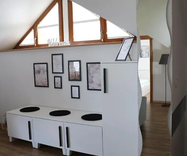 Lusht'n Apartma Appartement *