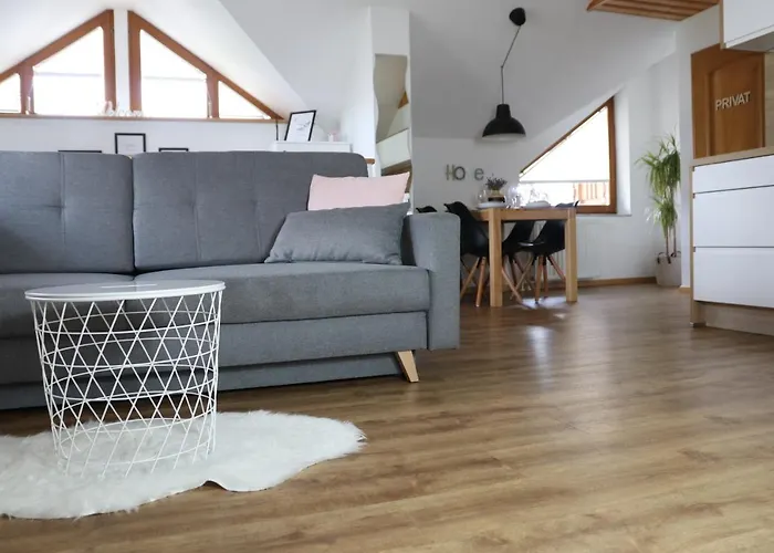 Lusht'n Apartma Appartement *